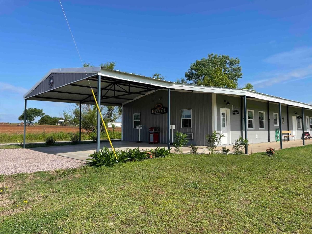 Four Oaks Bed And Breakfast Whitesboro Exterior photo